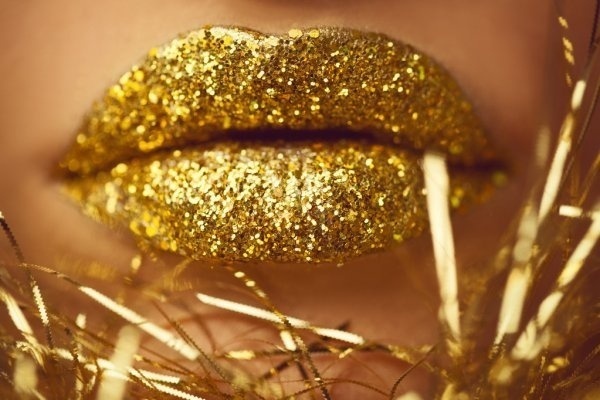 Kiss of gold 1