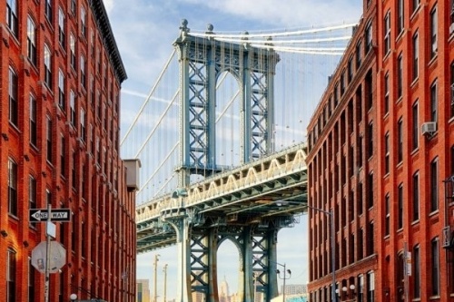 Brooklyn Bridge at day 