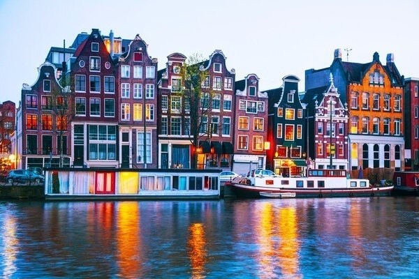 Amsterdam Houses 1